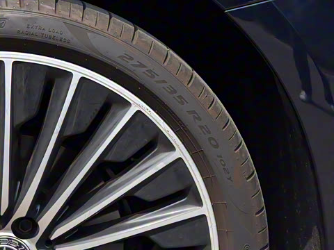 2024�� E 300 L ����˶���