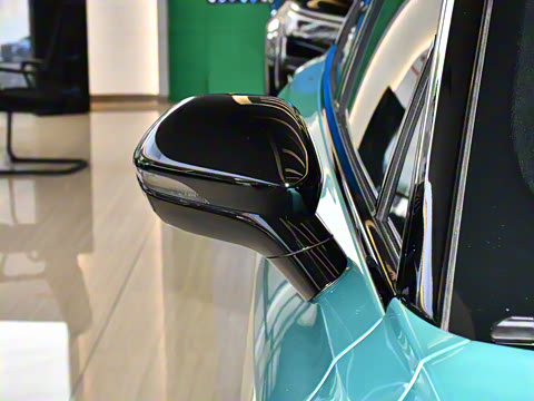 2025�� 2.0T ���а�