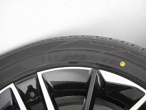 2025�� EV 545KM׿Խ��