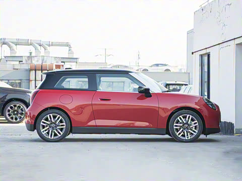 2025�� 456km COOPER E ������