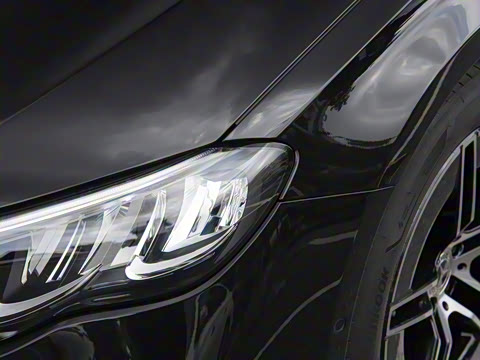 2025�� �Ŀ� E 260 �˶���