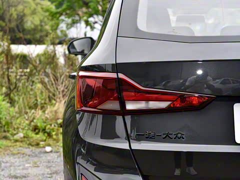 2025�� 280TSI �ֶ�����Plus��