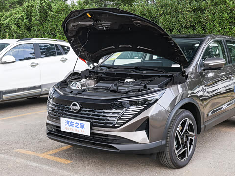 2025�� �Ŀ� ���� 2.0L CVT XV+���Ȱ�