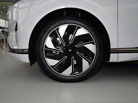 2025�� 210Max���Ȱ� 6��