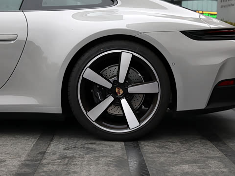 2025�� Carrera 3.0T