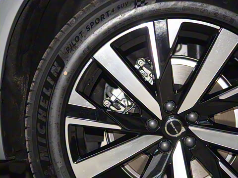 2025�� �Ŀ� B5 ���ݺ����� 5��