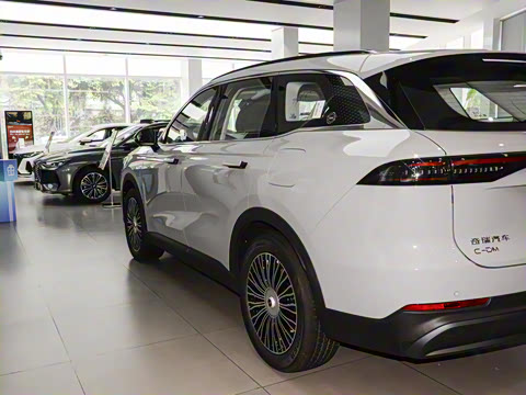 2025�� 120 ���������콢�� 5�� �������