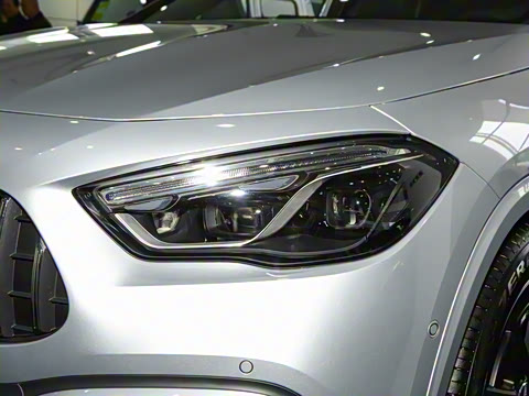 2024�� AMG GLA 35 4MATIC