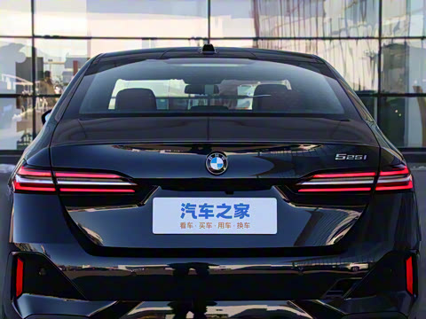 2024�� 525i M�˶���װ