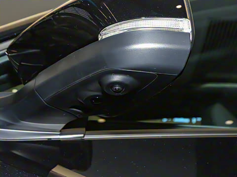 2025�� 560 ����Max��