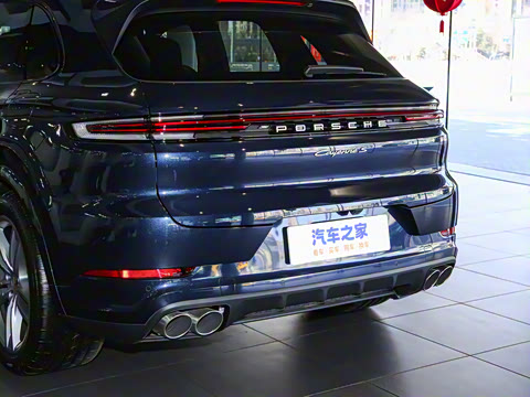 2025�� Cayenne S E-Hybrid 3.0T