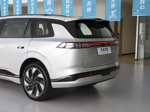 2025�� 636Max���Ȱ� 5��