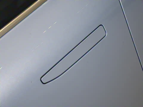 2025�� 75kWh Touring