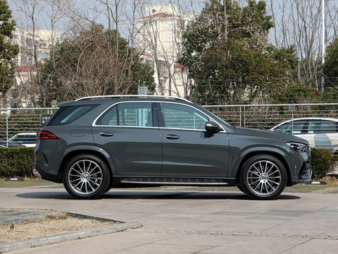 2025�� GLE 450 4MATIC ������