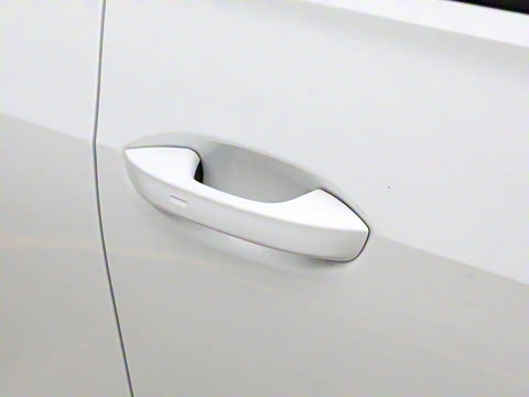 2025�� ̽��L 330TSI ������Ӣ