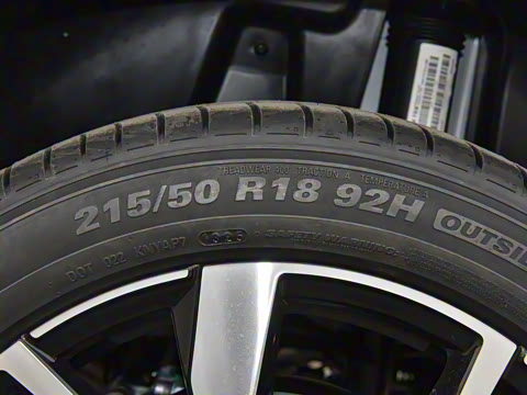 2025�� �Ŀ� 300TSI DSG�����ǹ��