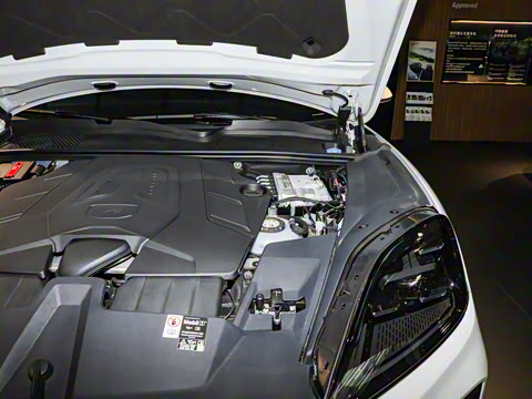 2025�� Cayenne S E-Hybrid 3.0T