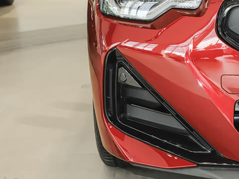 2025�� M240i xDrive