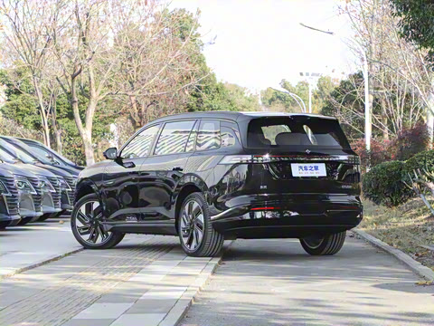 2025�� 636Max����� 5��