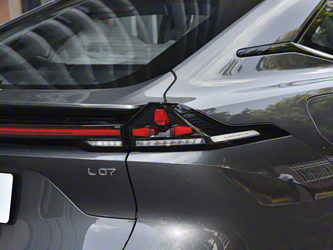 2025�� 300Max  �����Ǽ�AD PRO���̰�