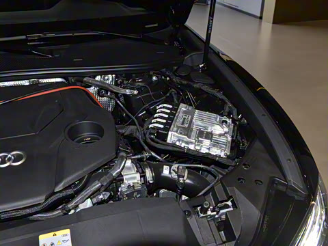 2025�� allroad quattro ̽���� 55 TFSI ����ԽҰ��