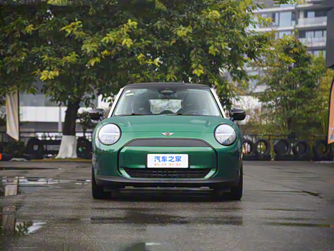 2025�� 456km COOPER E ������