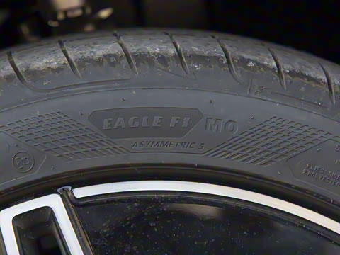 2025�� �Ŀ� C 260 L �ҹ�˶���