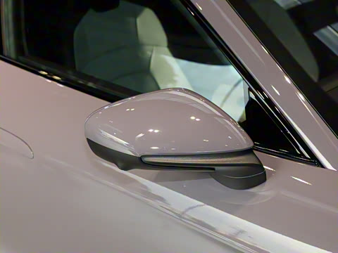 2024�� Taycan 4 Cross Turismo