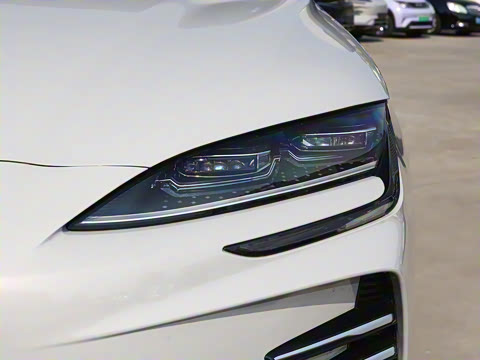 2025�� EV �Ǽݰ� 520km �����