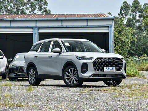 2025�� 2.0T ��������� 7��