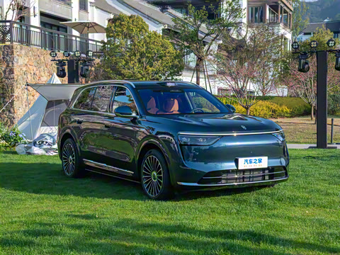 2025�� ���� Ultra�� 53.4kWh 6����