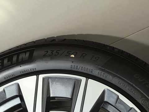 2025�� Cross Country B5 AWD ��Զ��