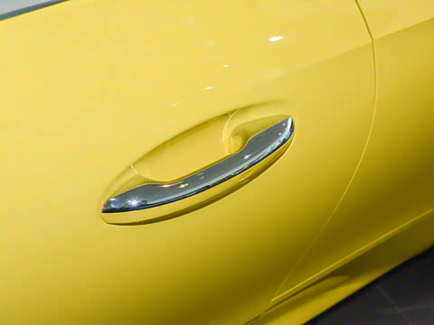 2025�� CLE 260 ������ܳ�