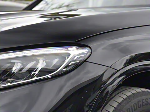 2025�� �Ŀ� GLC 260 L 4MATIC ������