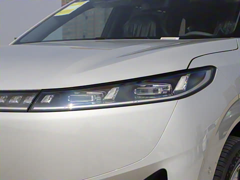 2025�� 636Ultra���Ȱ� 5��