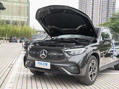 2025�� �Ŀ� GLC 260 4MATIC ����SUV