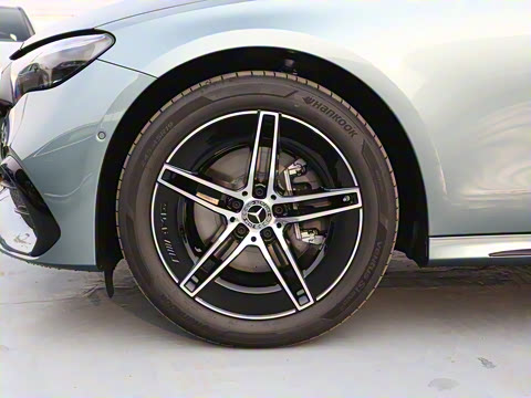 2025�� E 260 �˶���