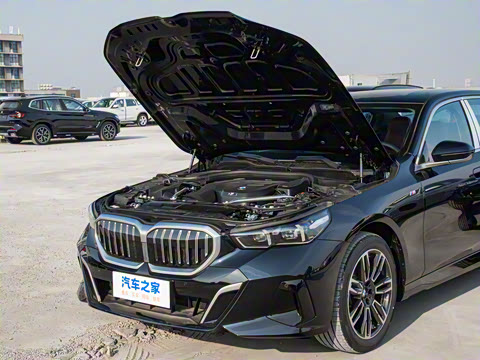 2025�� 525Li M�˶���װ