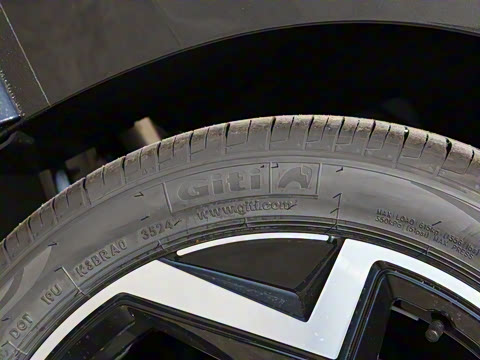 2025�� 300TSI R-Line