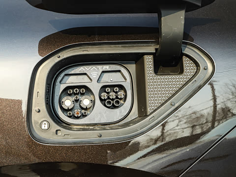 2024�� Pro+���̰�