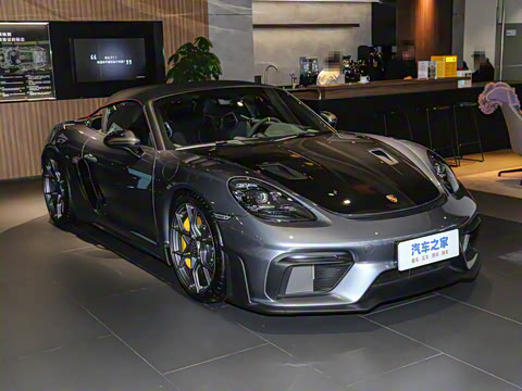 2023�� Spyder RS 4.0L