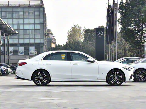 2025�� �Ŀ� C 350 eL