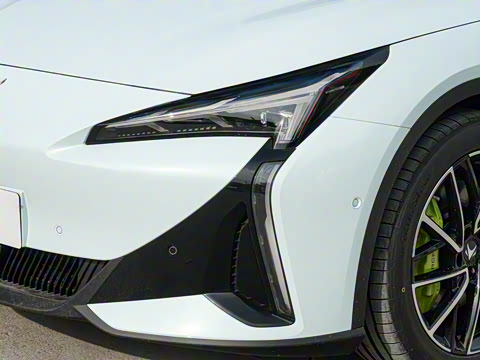 2025�� 560MAX 185kW