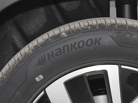 2025�� ������ 300TSI