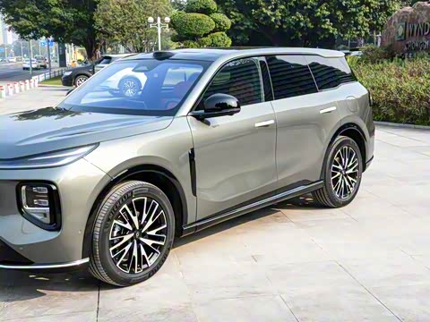 2025�� 215�����콢PLUS