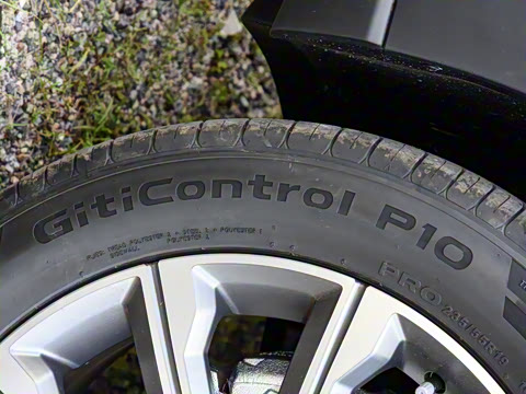 2025�� 2.0T ��������� 7��