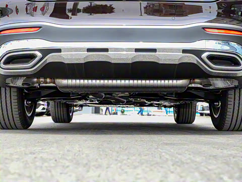 2024�� GLC 260 L 4MATIC ������ 5��