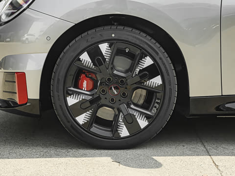 2025�� JOHN COOPER WORKS