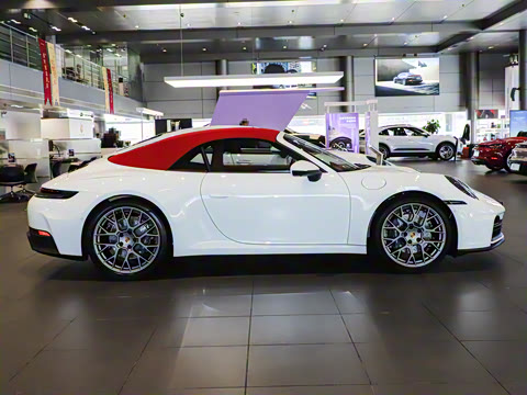 2025�� Carrera Cabriolet 3.0T