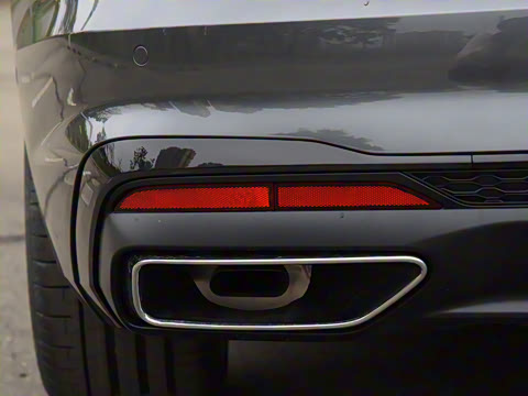 2025�� 200���������� 45 TFSI quattro ��ѡ������